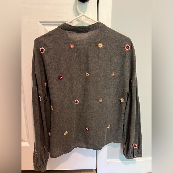 Breshka Embroidered Blouse Medium - Picture 4 of 4